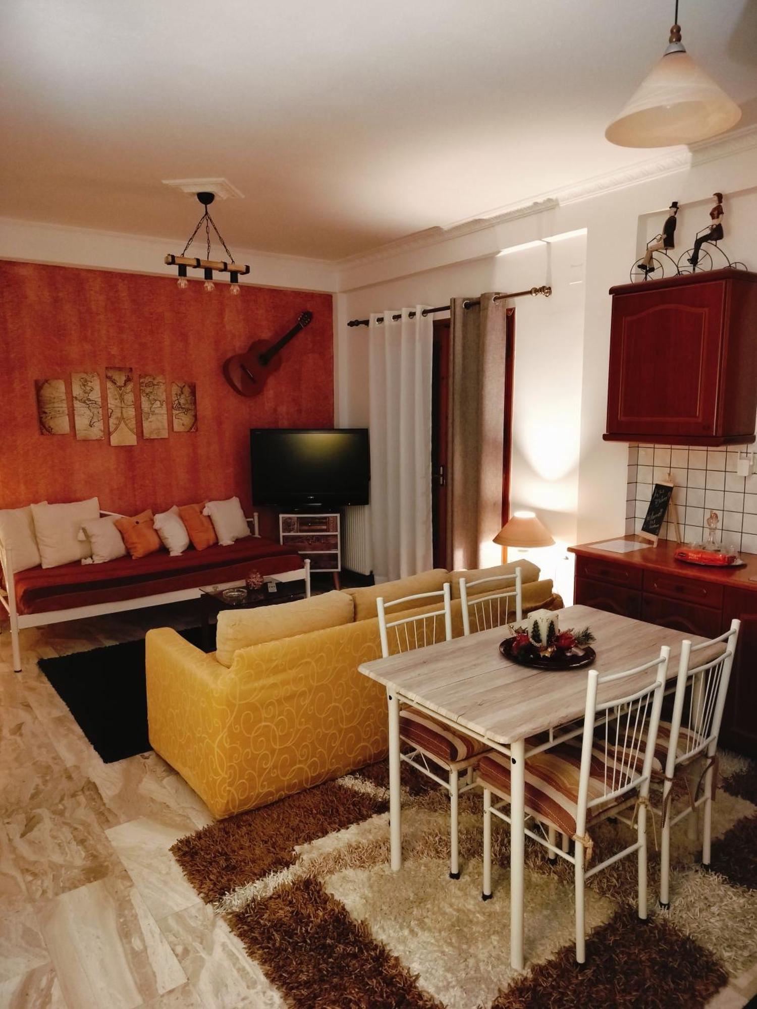 Dimitris & Despoinas Guest House Tripoli Esterno foto